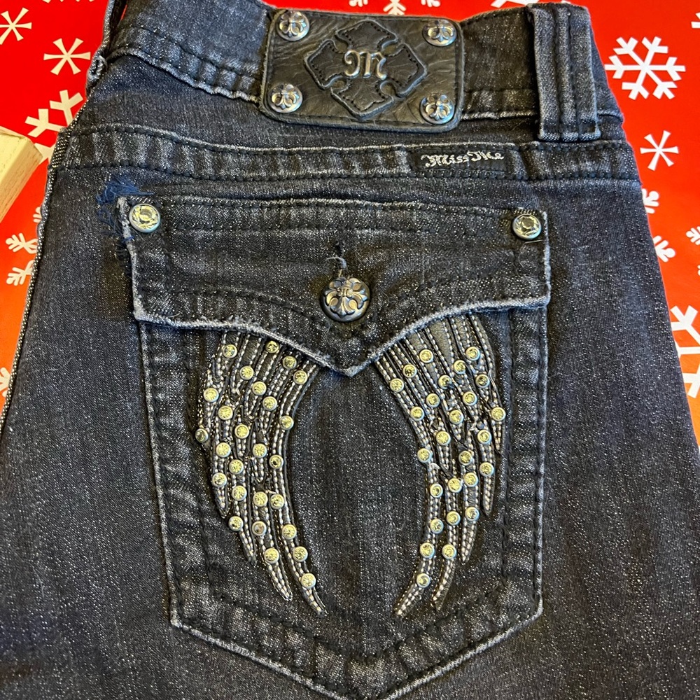 Slightly used Miss Me jeans, Black Skinny Jeans size 32 W (US size 14)